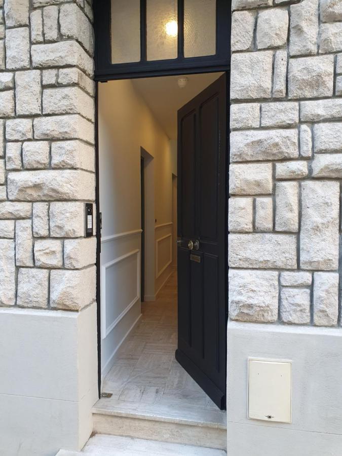 Premium Dans Belle Demeure - Hyper Centre-ville De Apartment