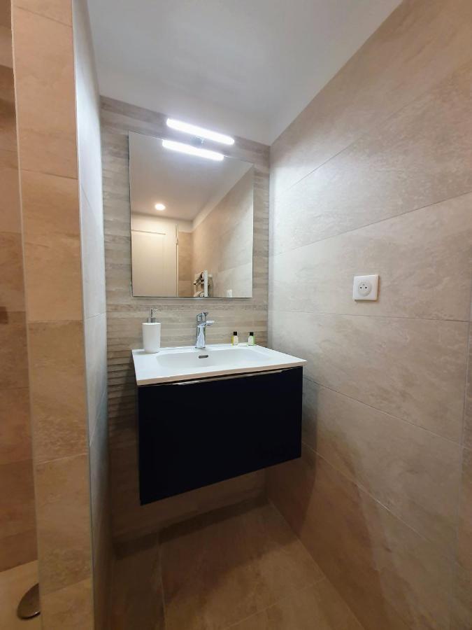 Premium Dans Belle Demeure - Hyper Centre-ville De Reims