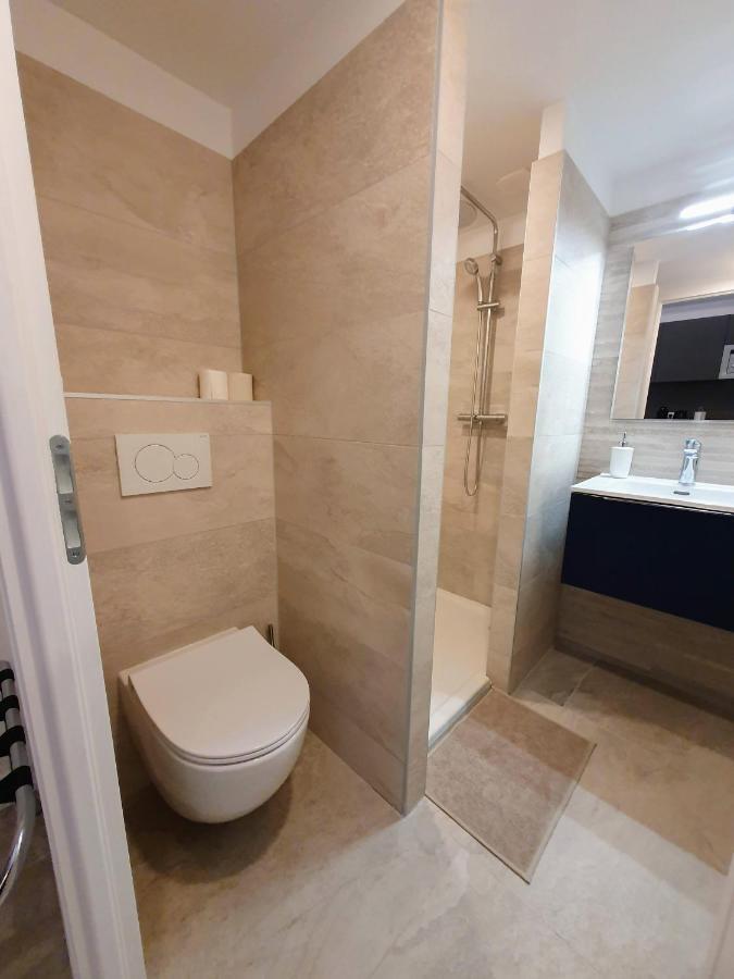 Premium Dans Belle Demeure - Hyper Centre-ville De * Reims